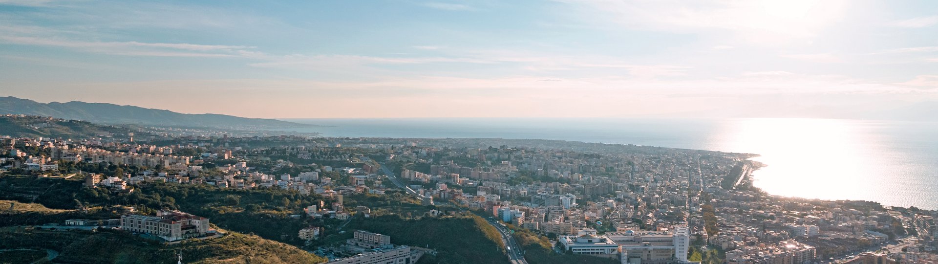 Panoramica Mediterranea con vista Stretto