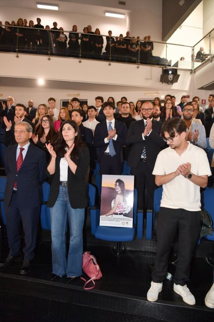 La foto della studentessa trucidata a Messina