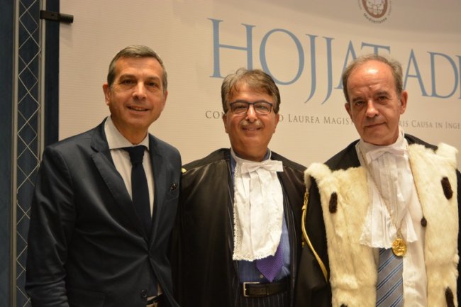 Adeli Honoris Causa