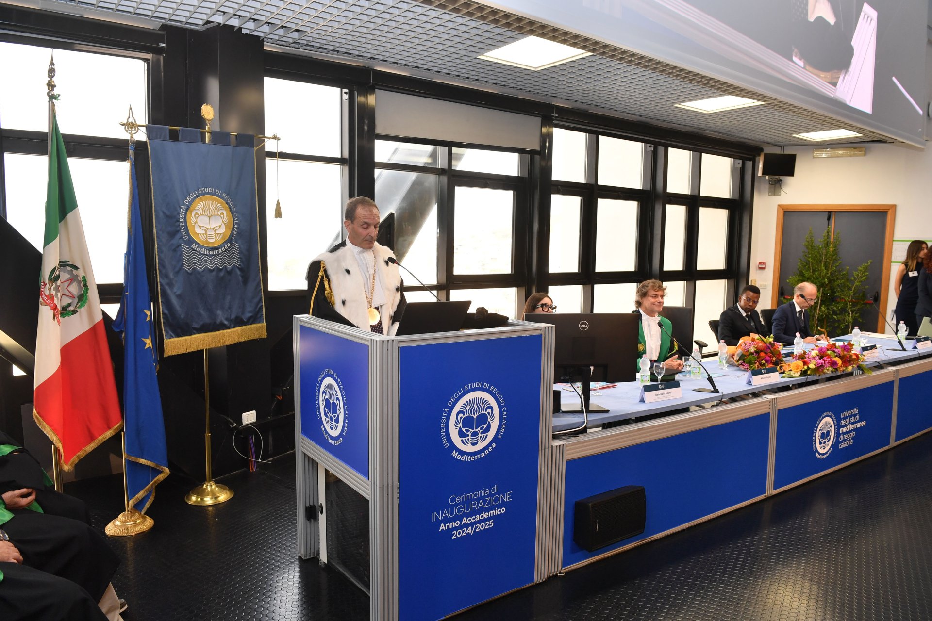 Il rettore Zimbalatti al podio dei relatori